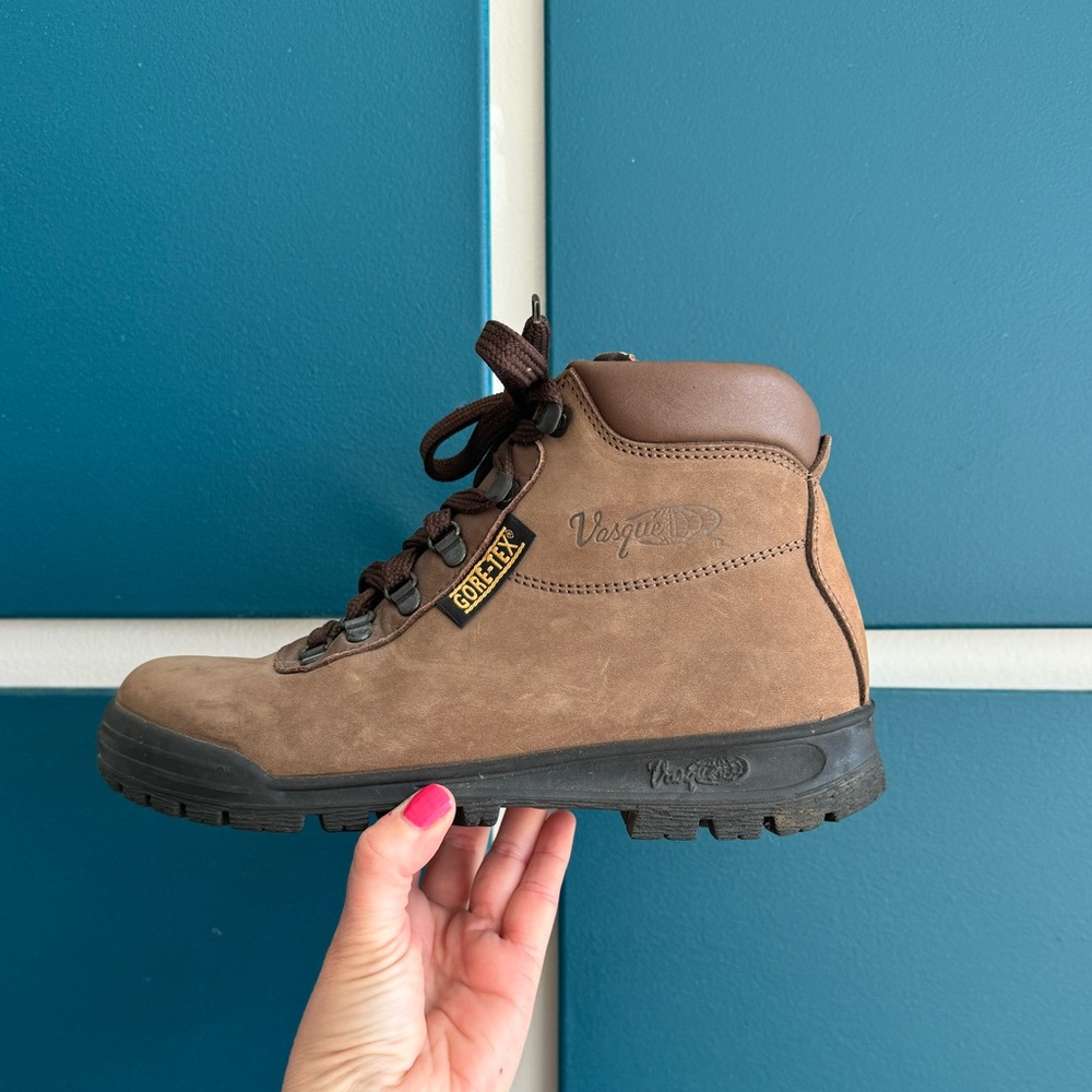 Vasque Skywalk women’s hiking boots 🥾